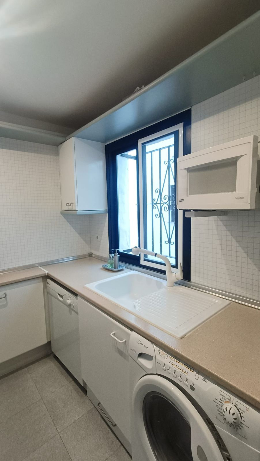Se vende Apartamento Planta Media de 2 dormitorios en Costa Del Sol, Málaga, España