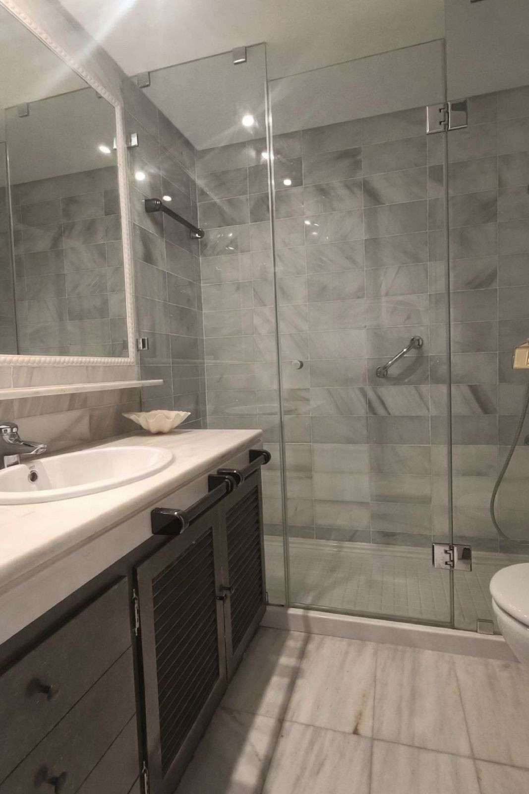 Se vende Apartamento Planta Media de 2 dormitorios en Costa Del Sol, Málaga, España