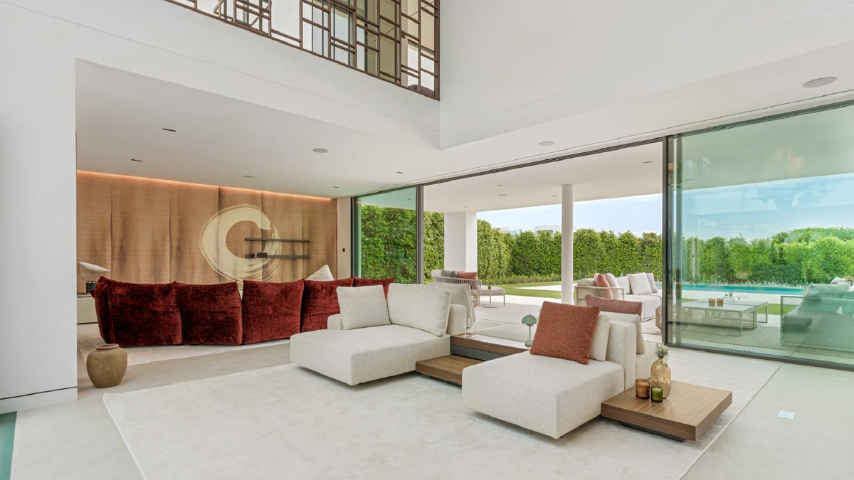 Se vende Villa - Chalet de 5 dormitorios en Costa Del Sol, Málaga, España