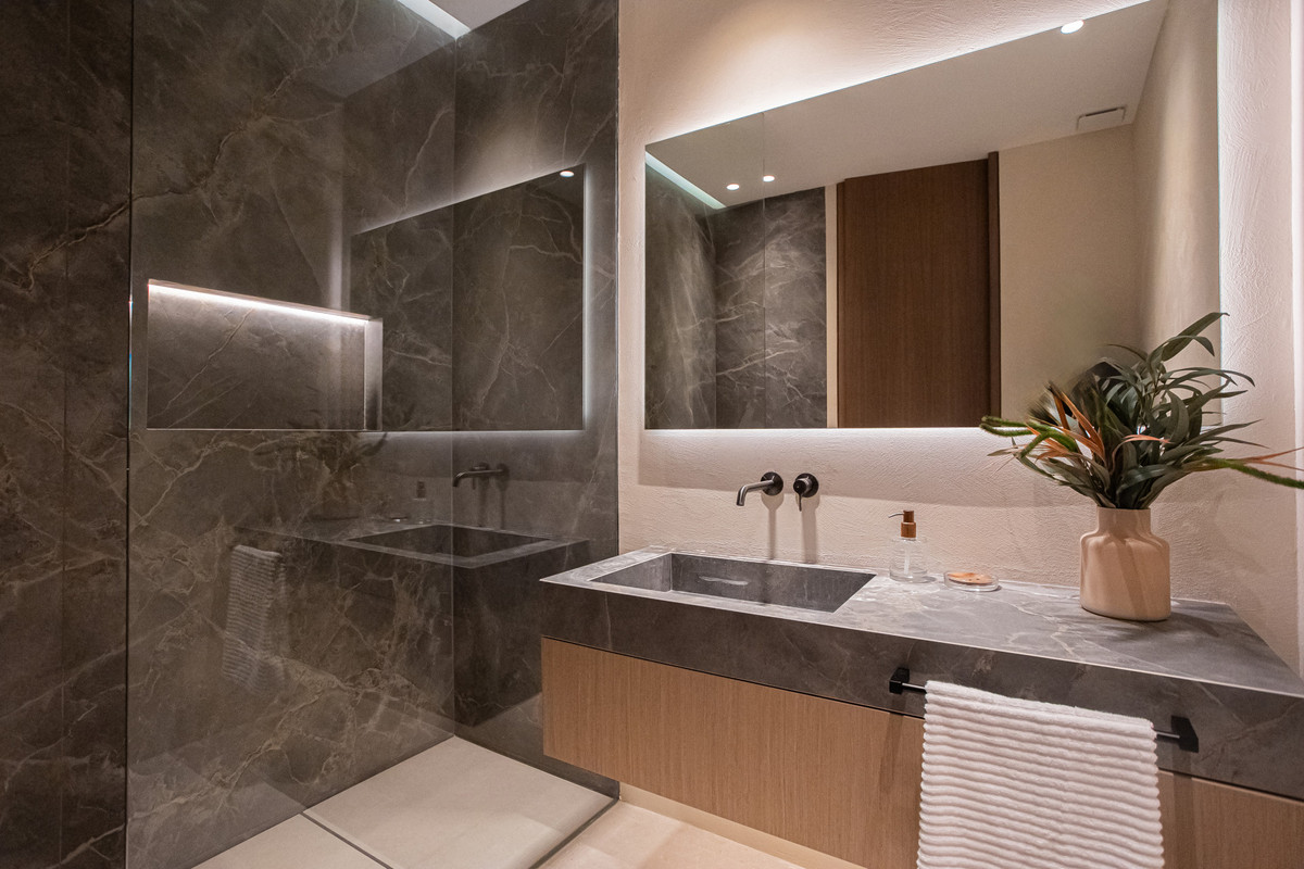 Se vende Villa - Chalet de 6 dormitorios en Costa Del Sol, Málaga, España