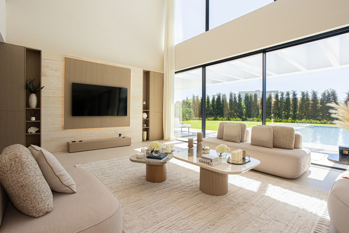 Se vende Villa - Chalet de 6 dormitorios en Costa Del Sol, Málaga, España