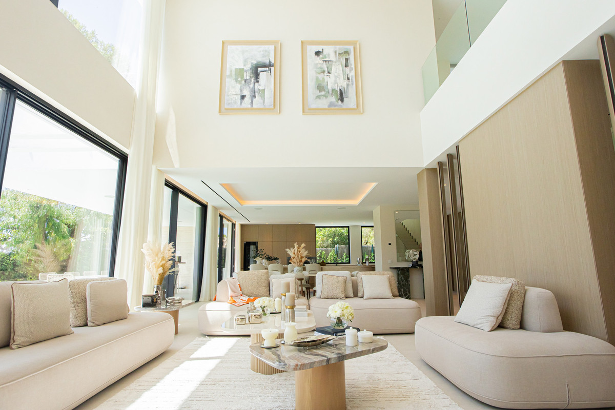 Se vende Villa - Chalet de 6 dormitorios en Costa Del Sol, Málaga, España