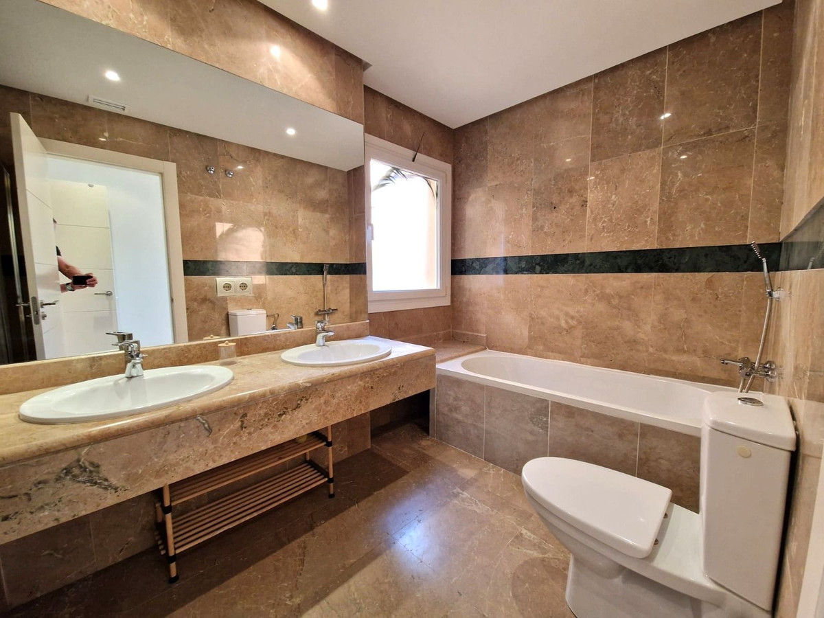 2 Bed Apartment for sale in Marbella Costa Del Sol, Málaga, Spain