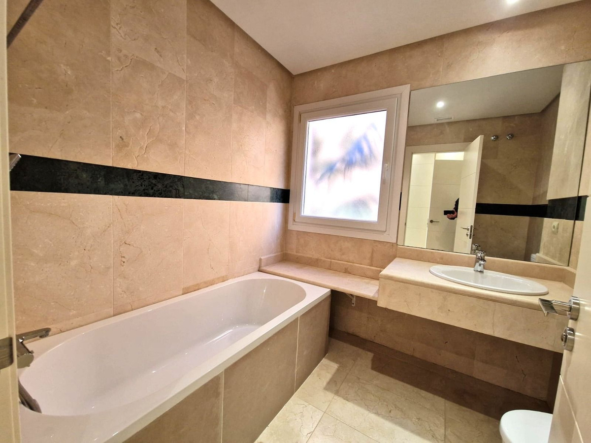 2 Bed Apartment for sale in Marbella Costa Del Sol, Málaga, Spain
