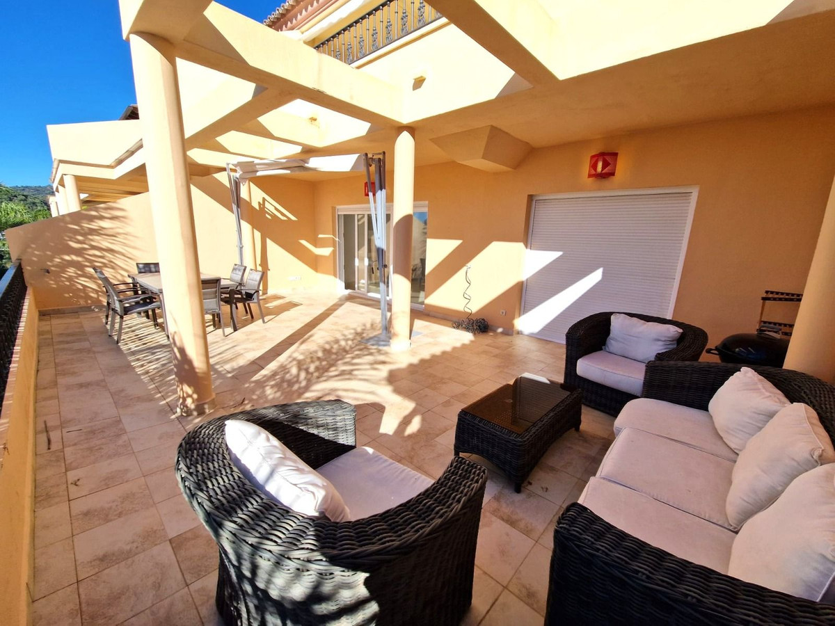 2 Bed Apartment for sale in Marbella Costa Del Sol, Málaga, Spain
