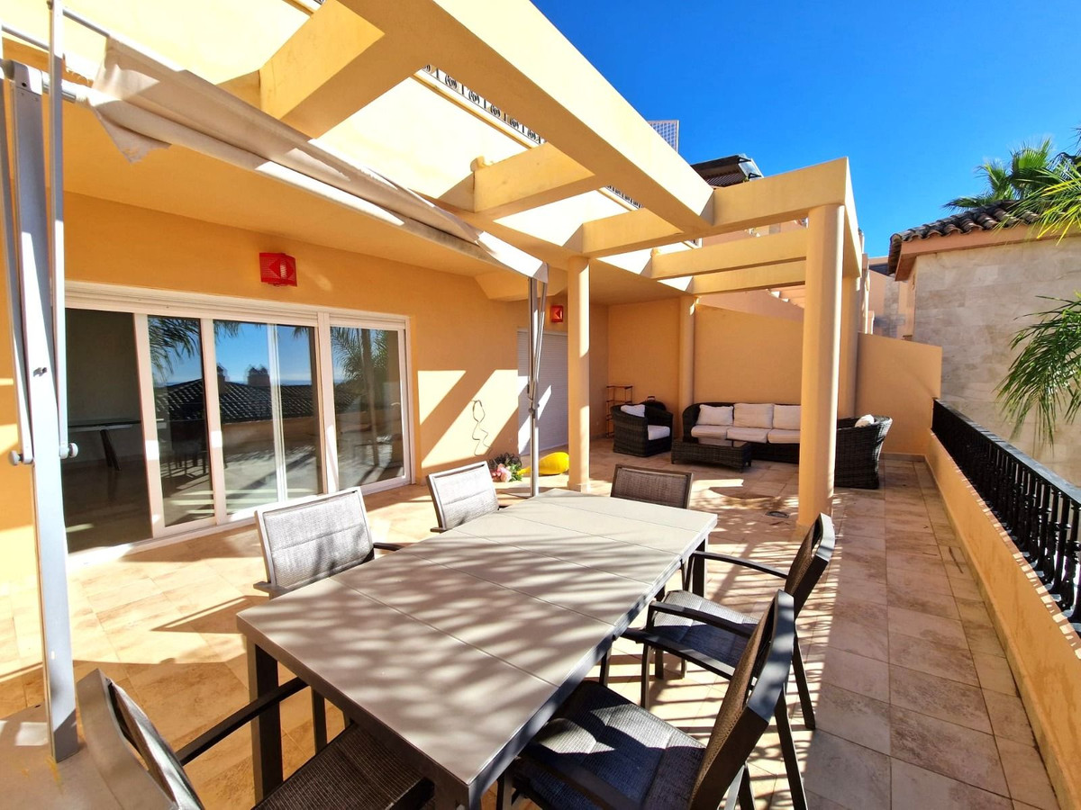 2 Bed Apartment for sale in Marbella Costa Del Sol, Málaga, Spain