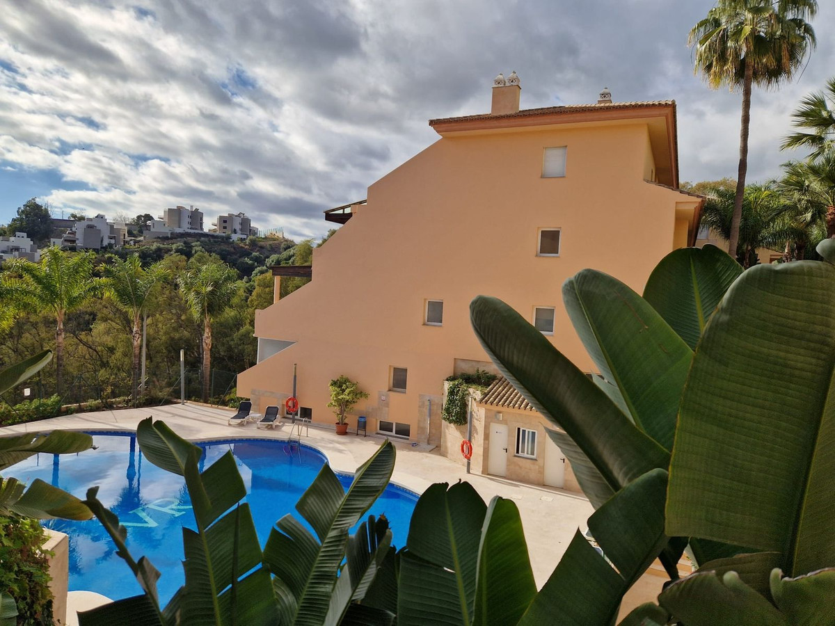 2 Bed Apartment for sale in Marbella Costa Del Sol, Málaga, Spain