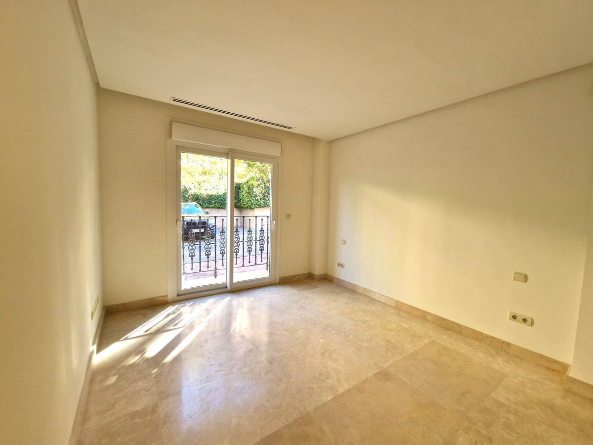 2 Bed Apartment for sale in Marbella Costa Del Sol, Málaga, Spain