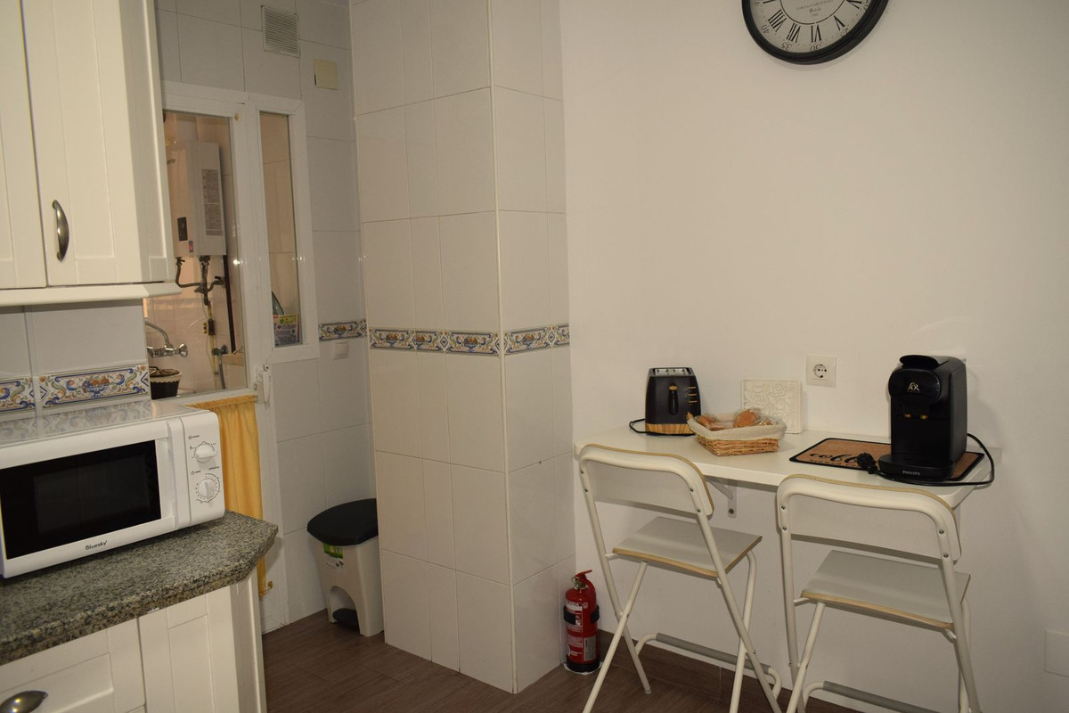 Se vende Apartamento Planta Media de 2 dormitorios en Costa Del Sol, Málaga, España