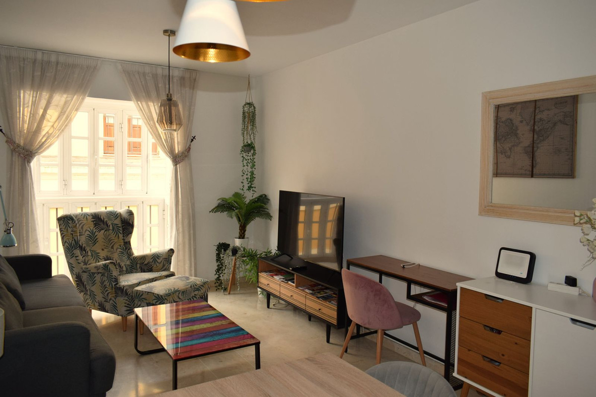 Se vende Apartamento Planta Media de 2 dormitorios en Costa Del Sol, Málaga, España