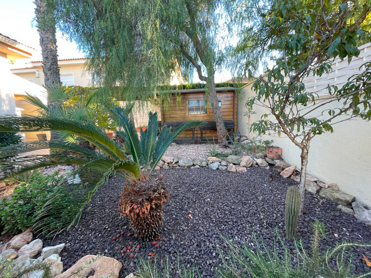 Se vende Villa - Chalet de 5 dormitorios en Costa Blanca, Alicante, España