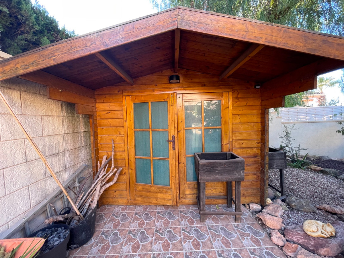Se vende Villa - Chalet de 5 dormitorios en Costa Blanca, Alicante, España