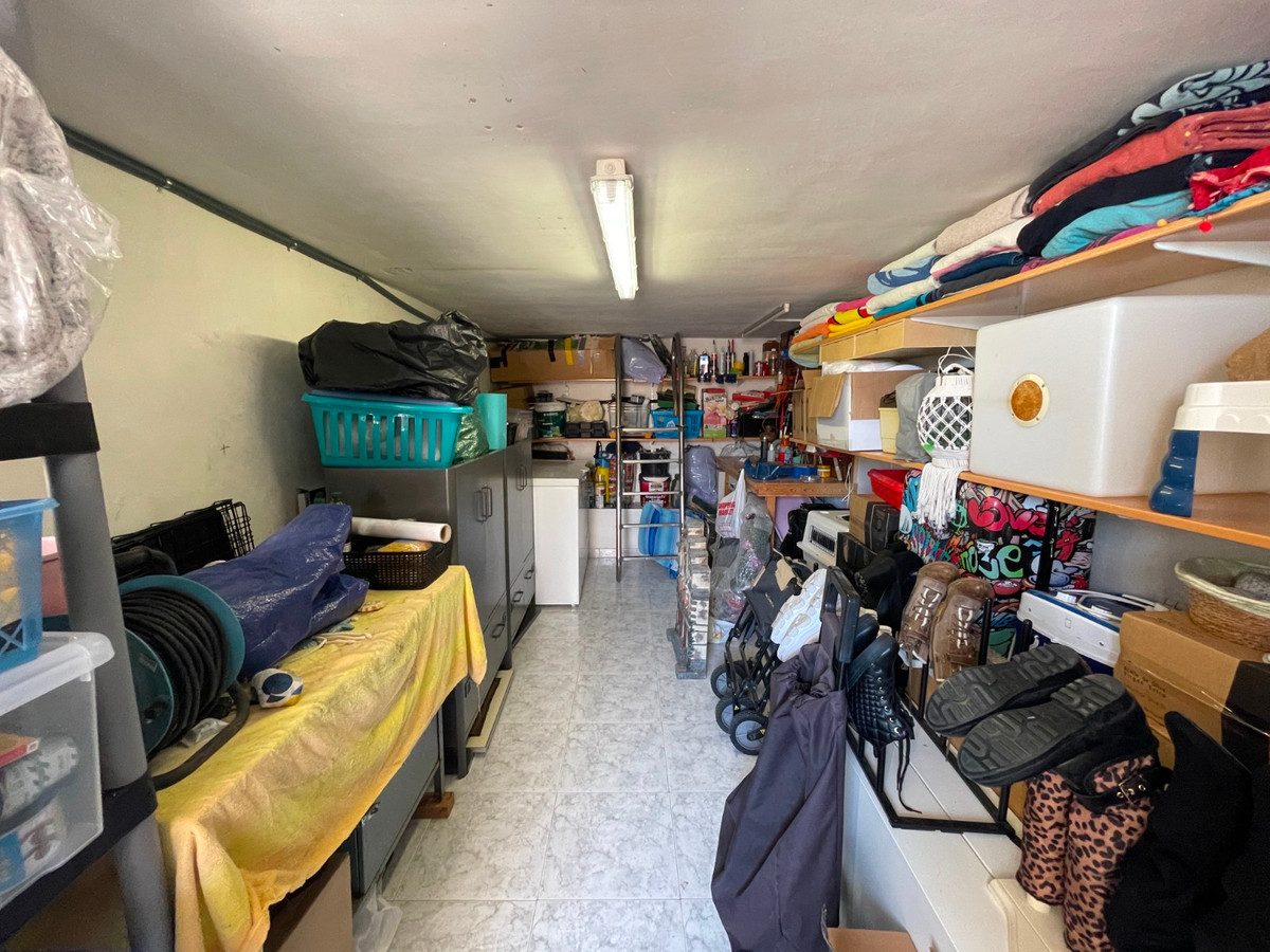 Se vende Villa - Chalet de 5 dormitorios en Costa Blanca, Alicante, España
