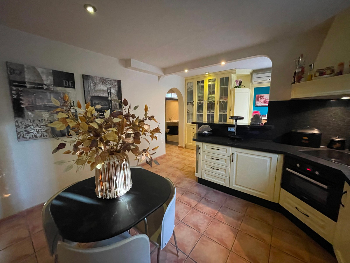 Se vende Villa - Chalet de 5 dormitorios en Costa Blanca, Alicante, España