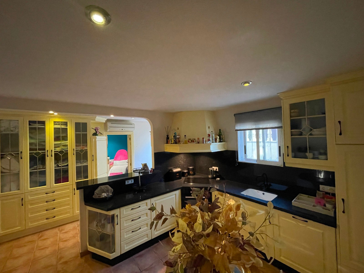 Se vende Villa - Chalet de 5 dormitorios en Costa Blanca, Alicante, España