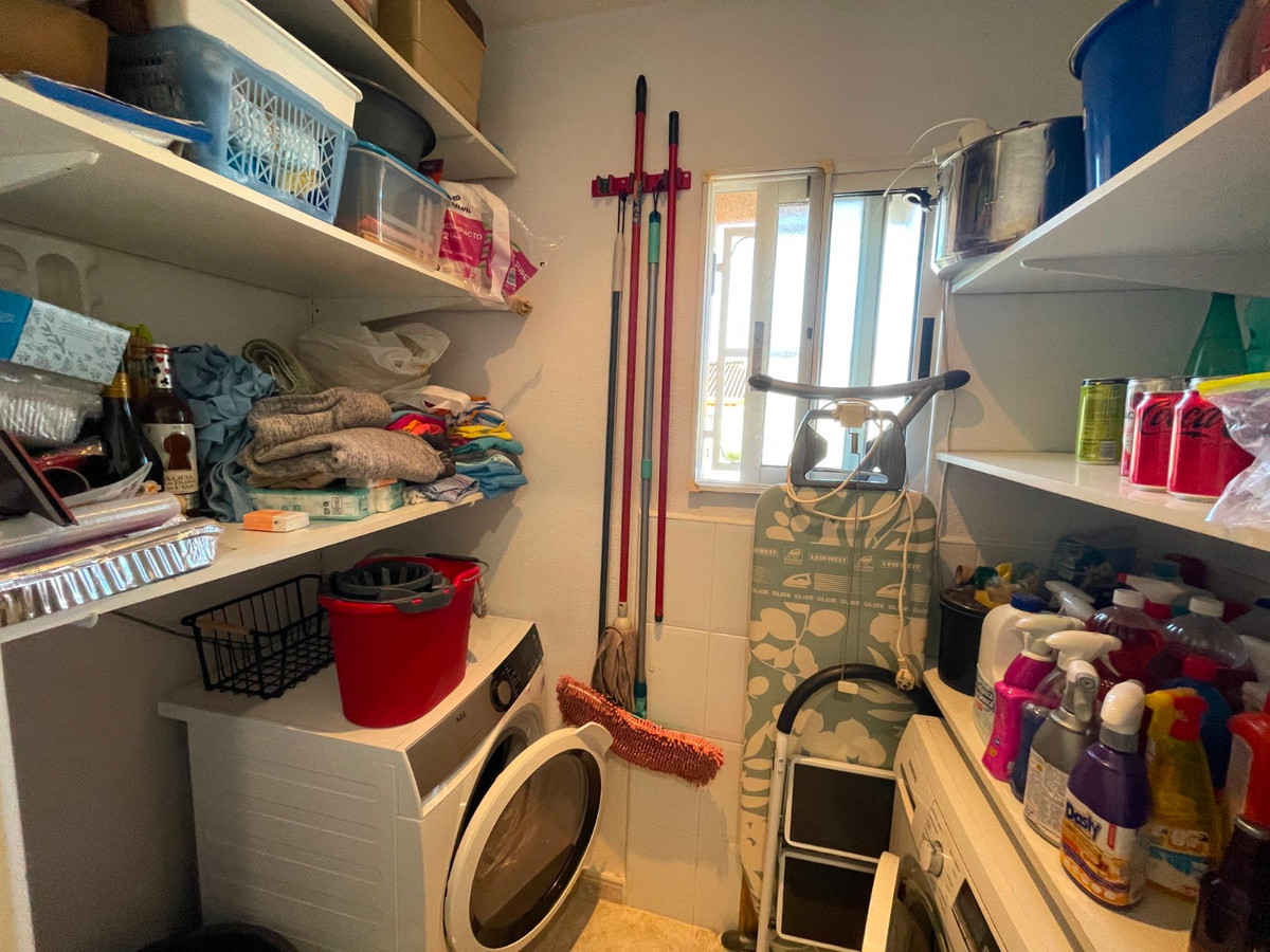 Se vende Villa - Chalet de 5 dormitorios en Costa Blanca, Alicante, España