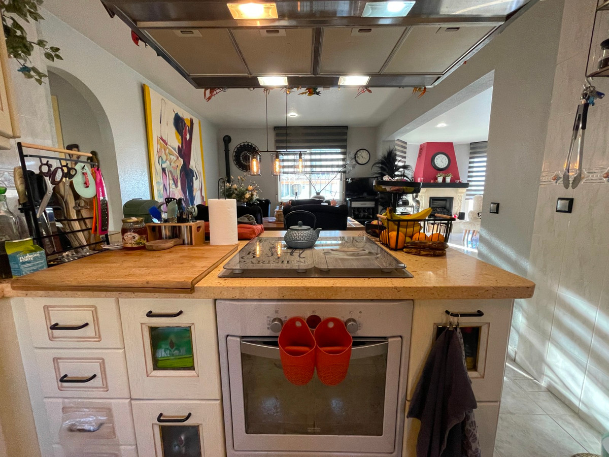 Se vende Villa - Chalet de 5 dormitorios en Costa Blanca, Alicante, España