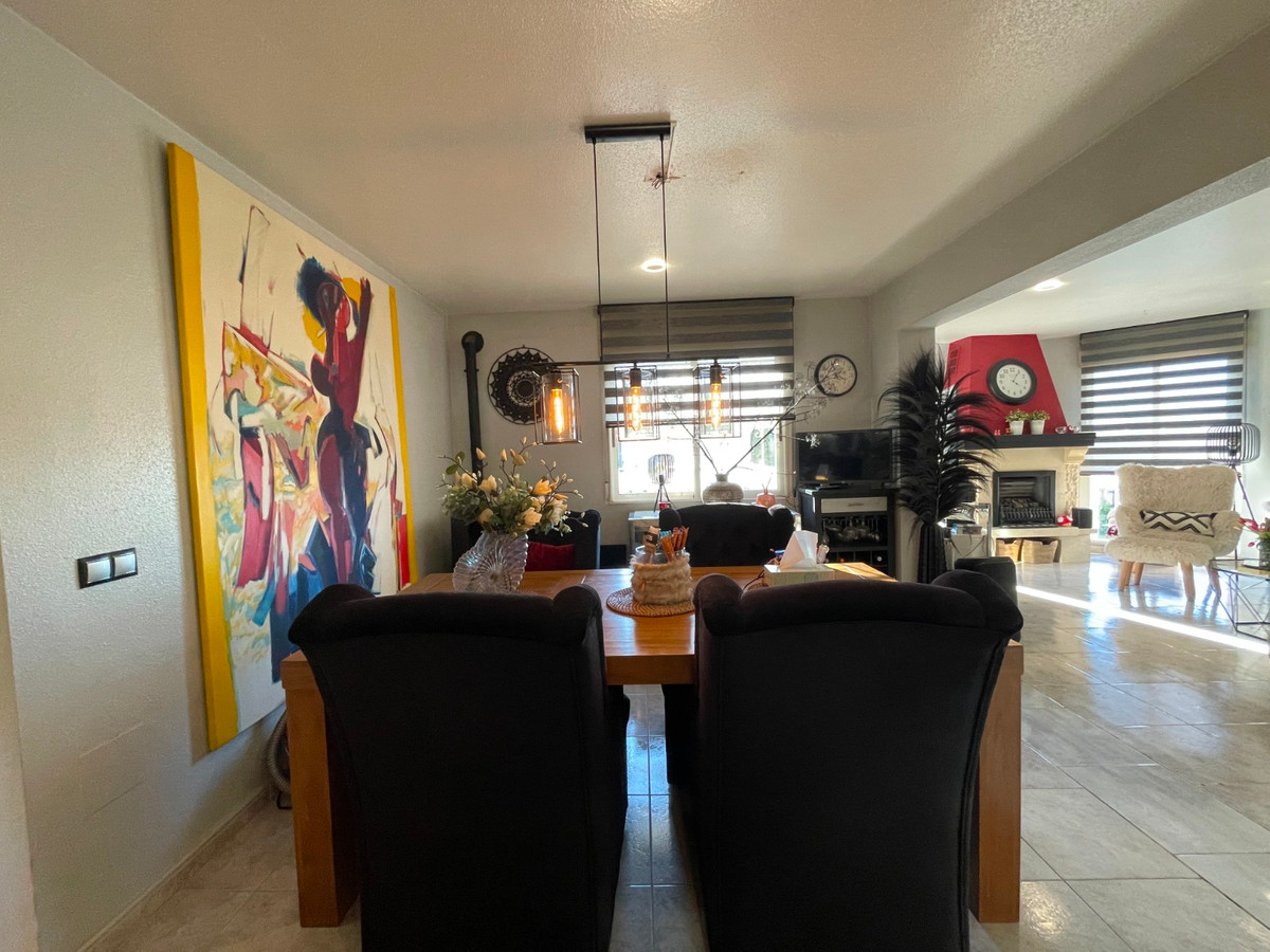 Se vende Villa - Chalet de 5 dormitorios en Costa Blanca, Alicante, España