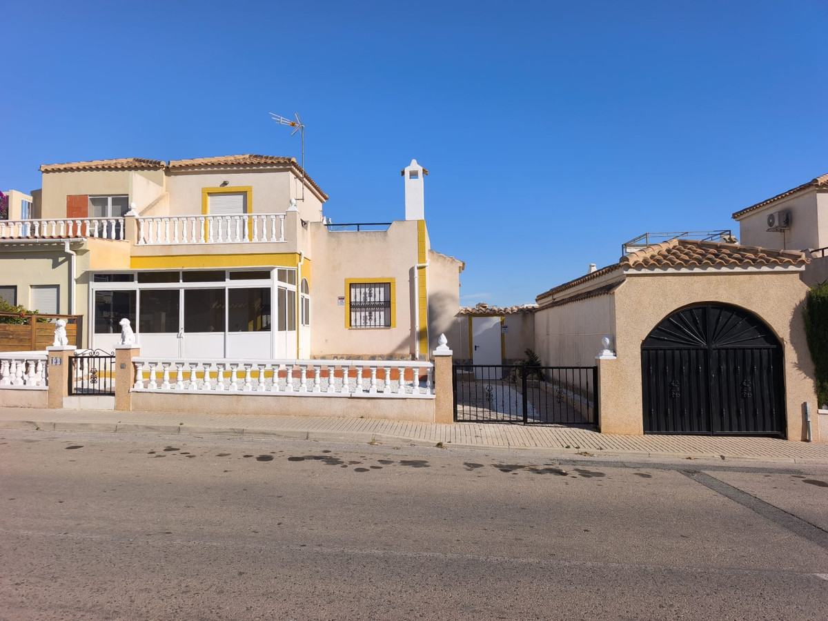 3 Bed Townhouse for sale in Punta Prima Costa Blanca, Alicante, Spain
