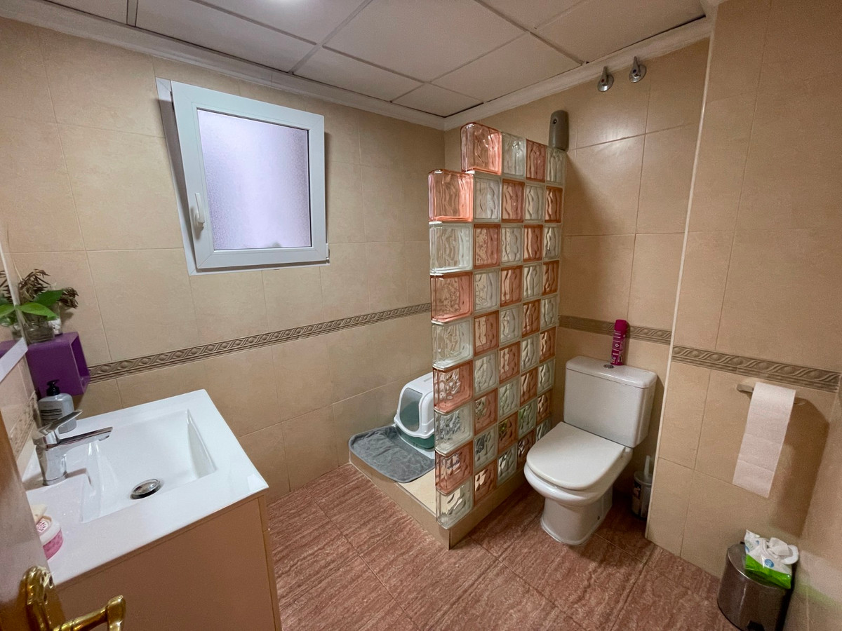 Se vende Apartamento Planta Baja de 4 dormitorios en Costa Blanca, Alicante, España