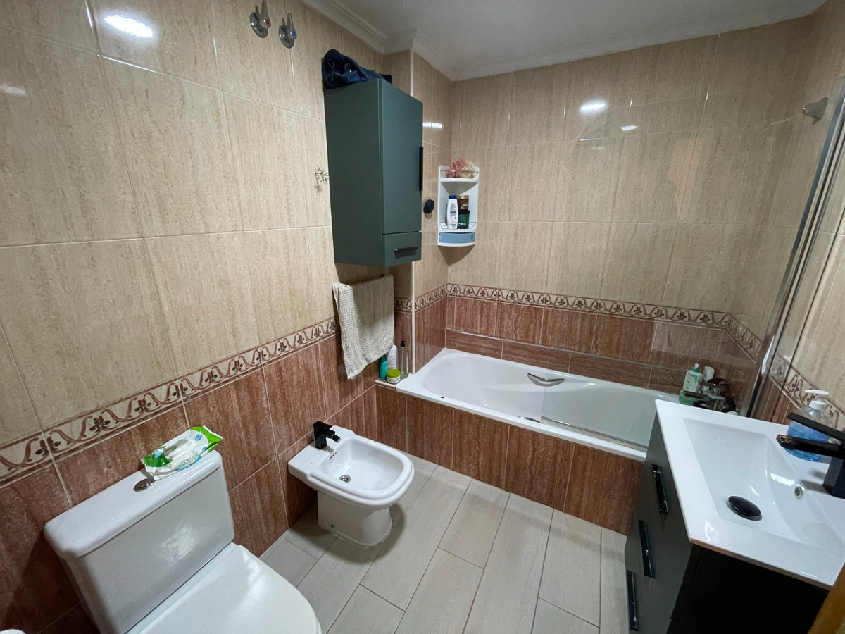 Se vende Apartamento Planta Baja de 4 dormitorios en Costa Blanca, Alicante, España