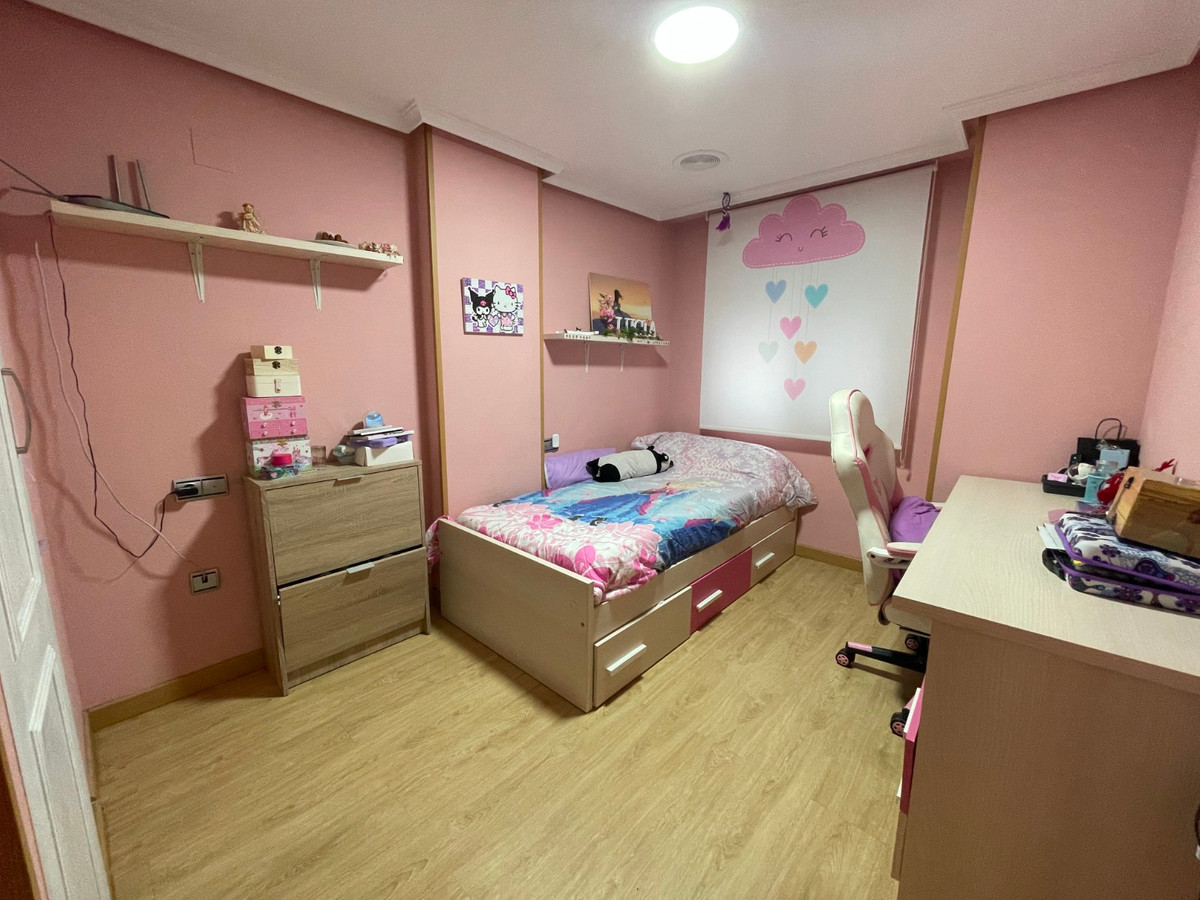 Se vende Apartamento Planta Baja de 4 dormitorios en Costa Blanca, Alicante, España