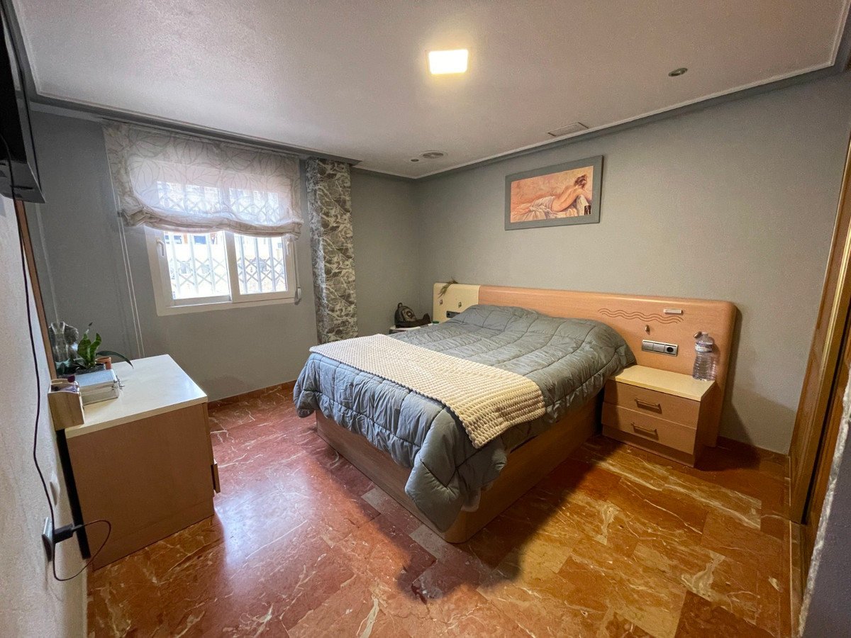Se vende Apartamento Planta Baja de 4 dormitorios en Costa Blanca, Alicante, España