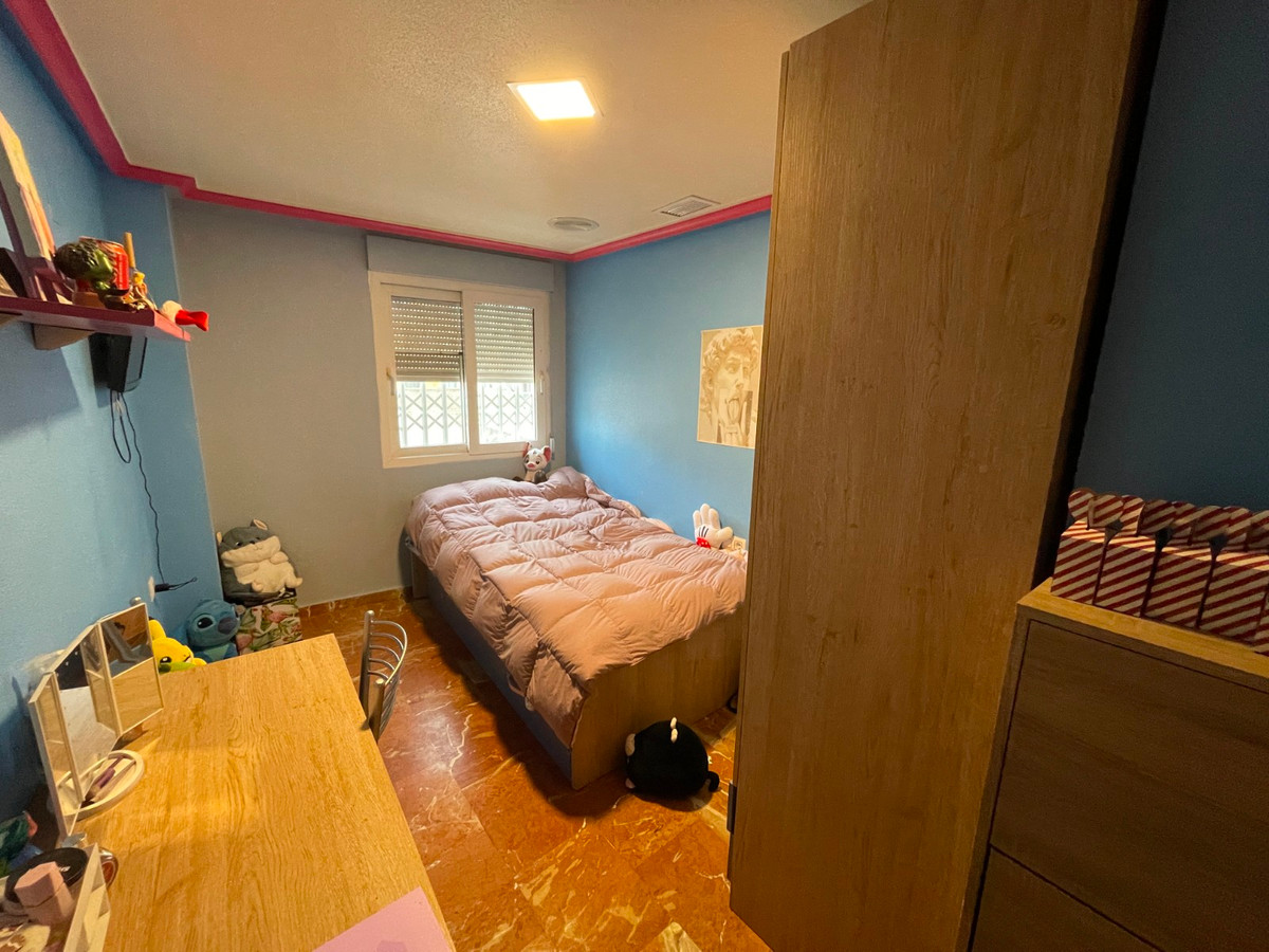 Se vende Apartamento Planta Baja de 4 dormitorios en Costa Blanca, Alicante, España