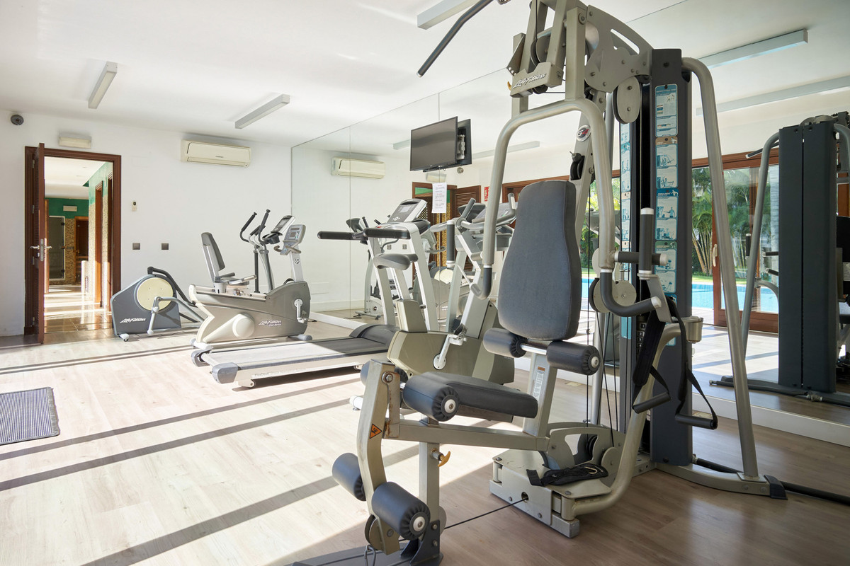 1 Bed Apartment for sale in Estepona Costa Del Sol, Málaga, Spain