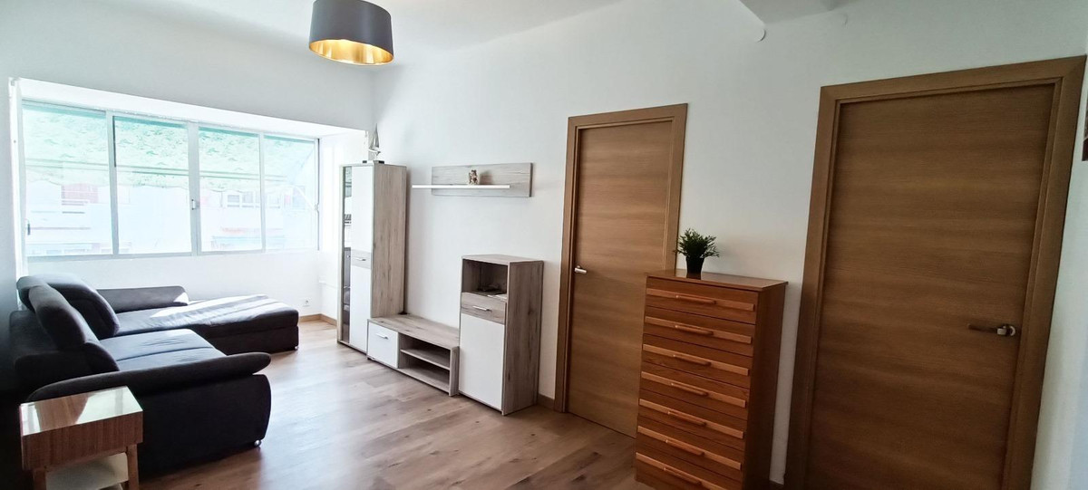Se vende Apartamento Planta Media de 3 dormitorios en Costa Blanca, Alicante, España