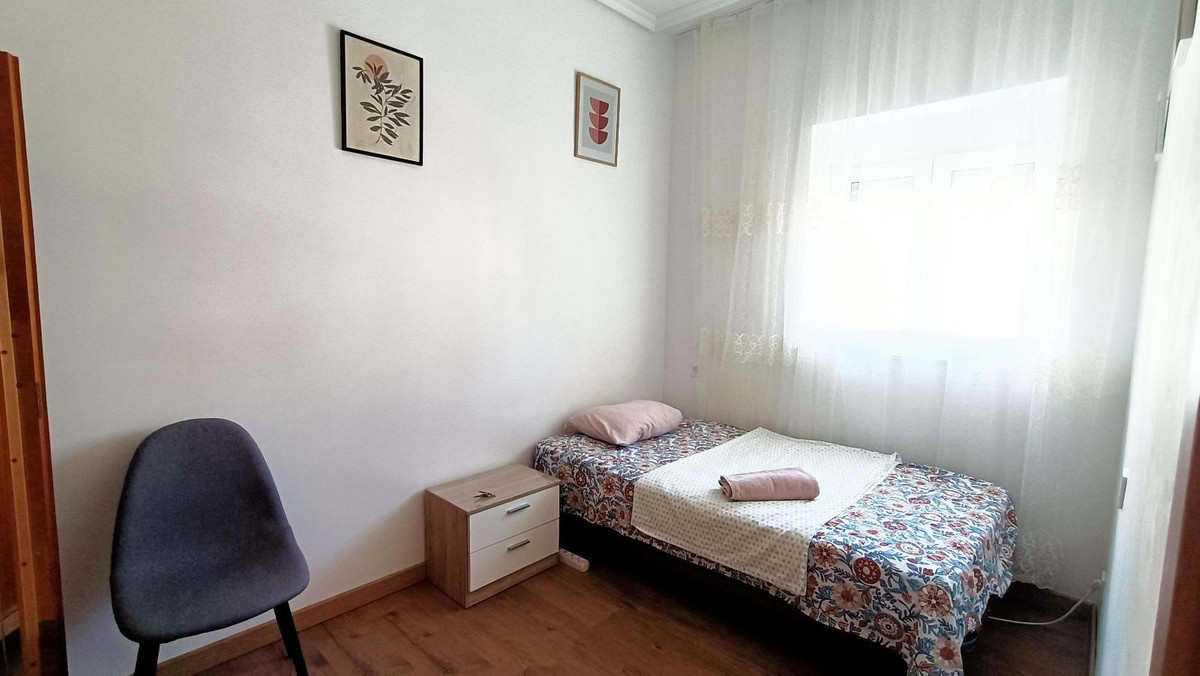 Se vende Apartamento Planta Media de 3 dormitorios en Costa Blanca, Alicante, España