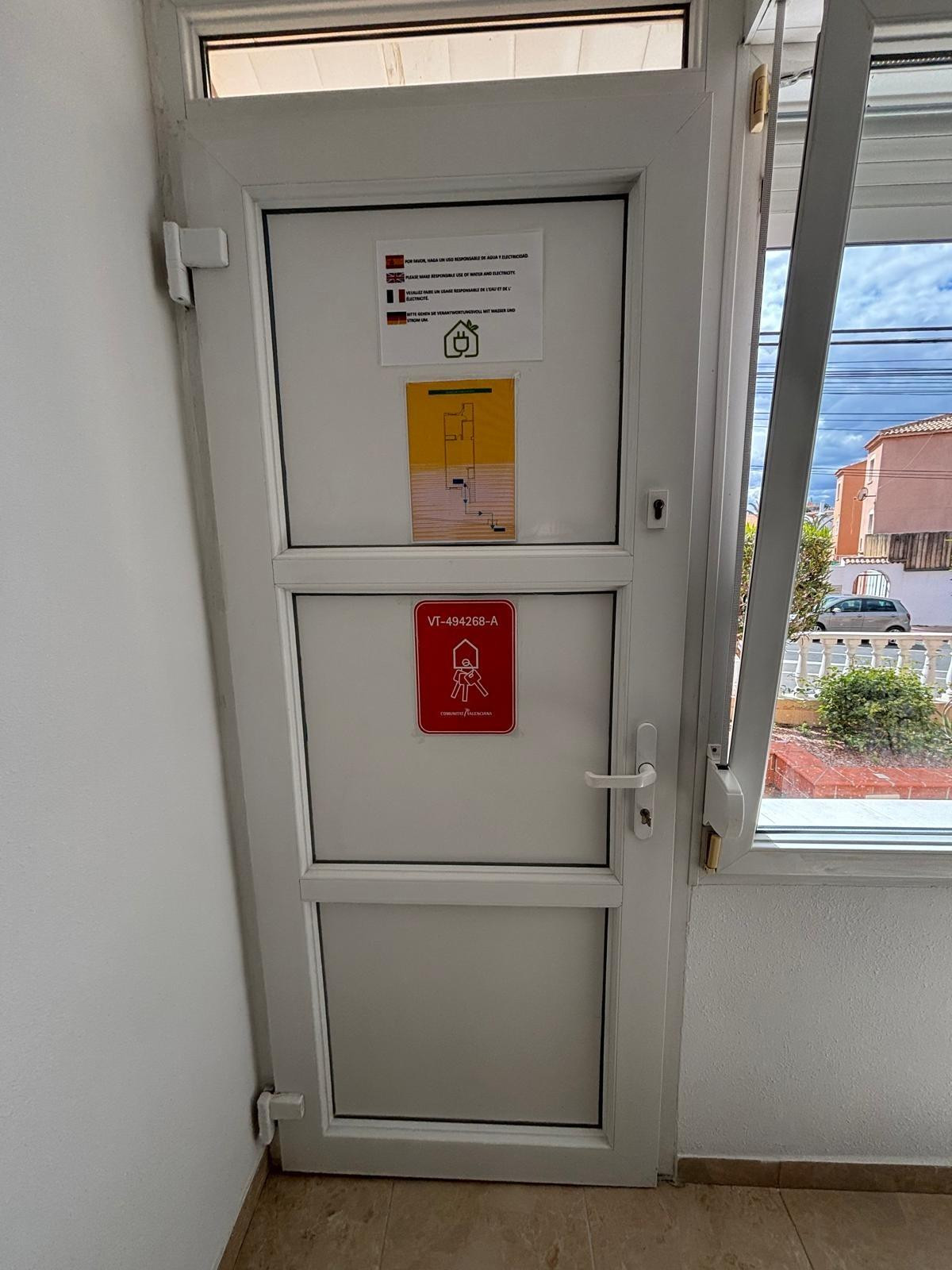 Se vende Apartamento Planta Media de 1 dormitorios en Costa Blanca, Alicante, España