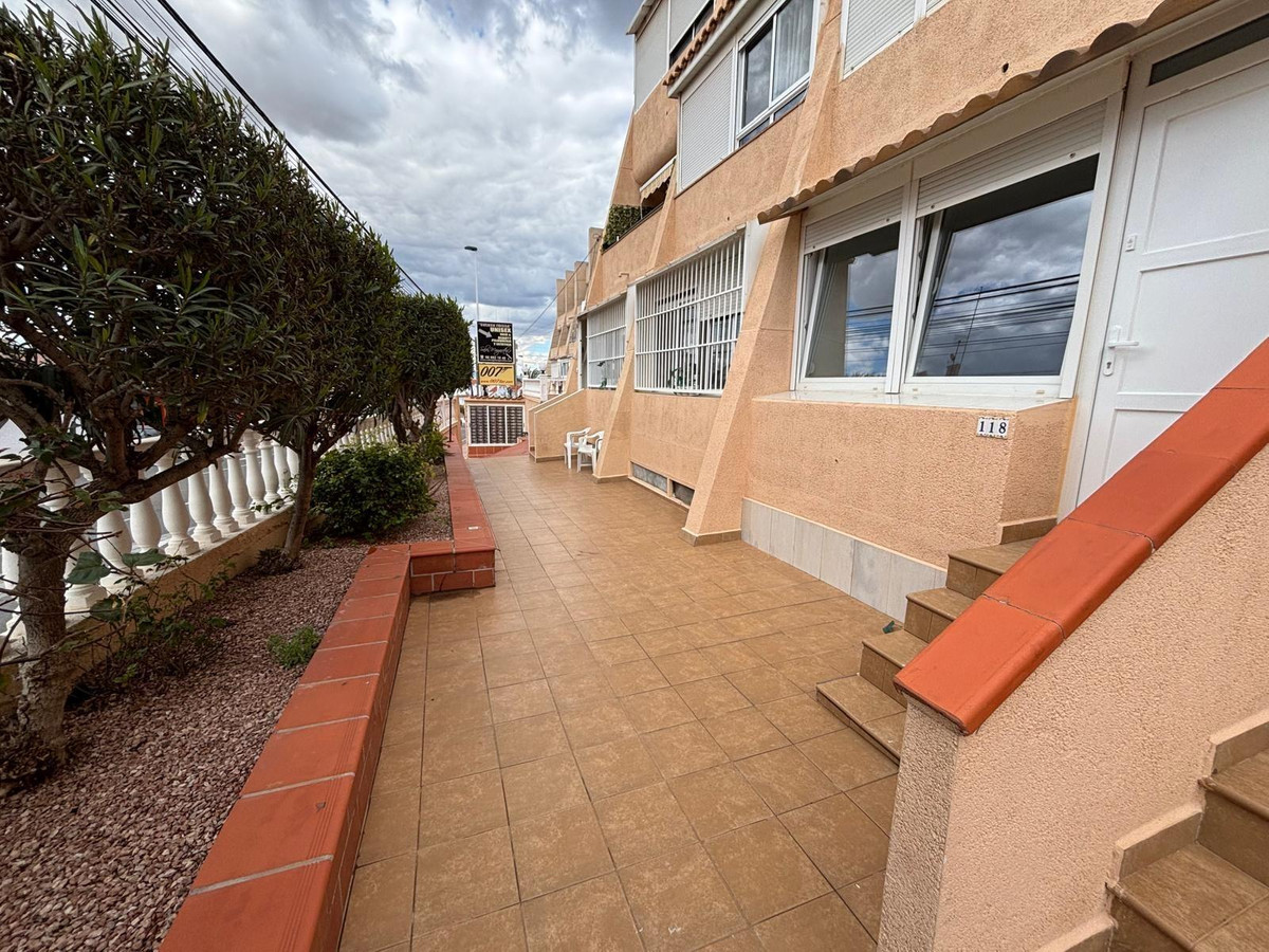 Se vende Apartamento Planta Media de 1 dormitorios en Costa Blanca, Alicante, España