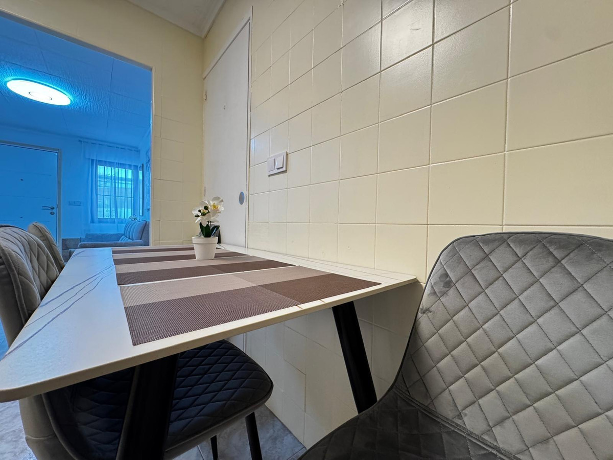 Se vende Bungalow de 2 dormitorios en Costa Blanca, Alicante, España