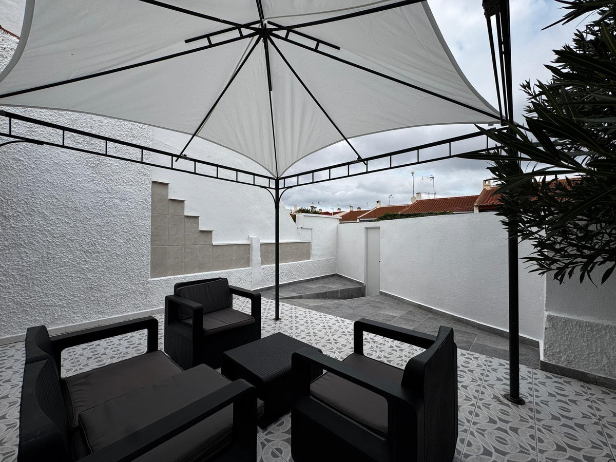 Se vende Bungalow de 2 dormitorios en Costa Blanca, Alicante, España