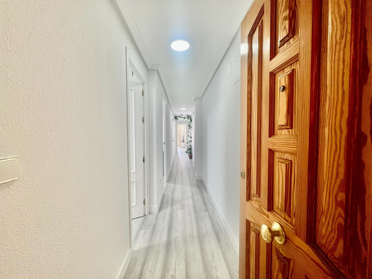 Se vende Apartamento Planta Media de 2 dormitorios en Costa Blanca, Alicante, España