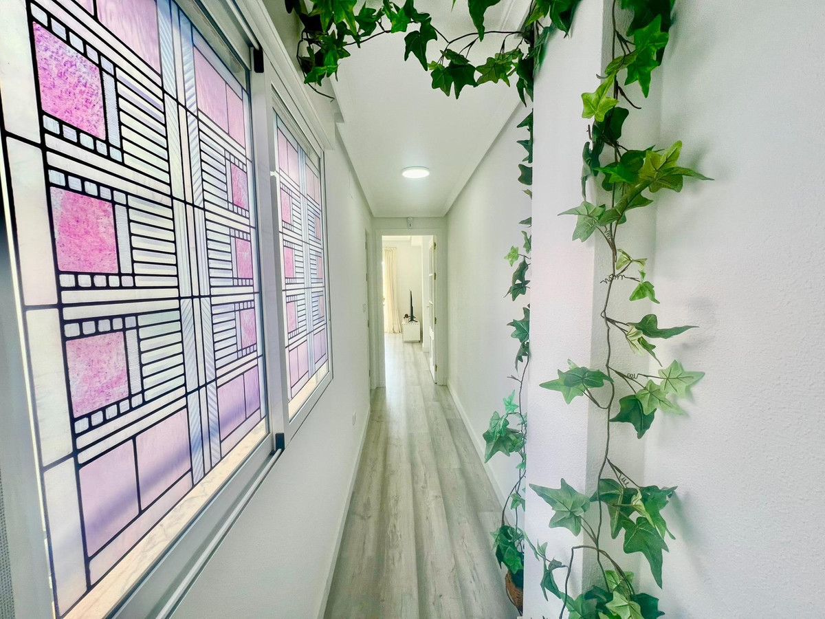 Se vende Apartamento Planta Media de 2 dormitorios en Costa Blanca, Alicante, España