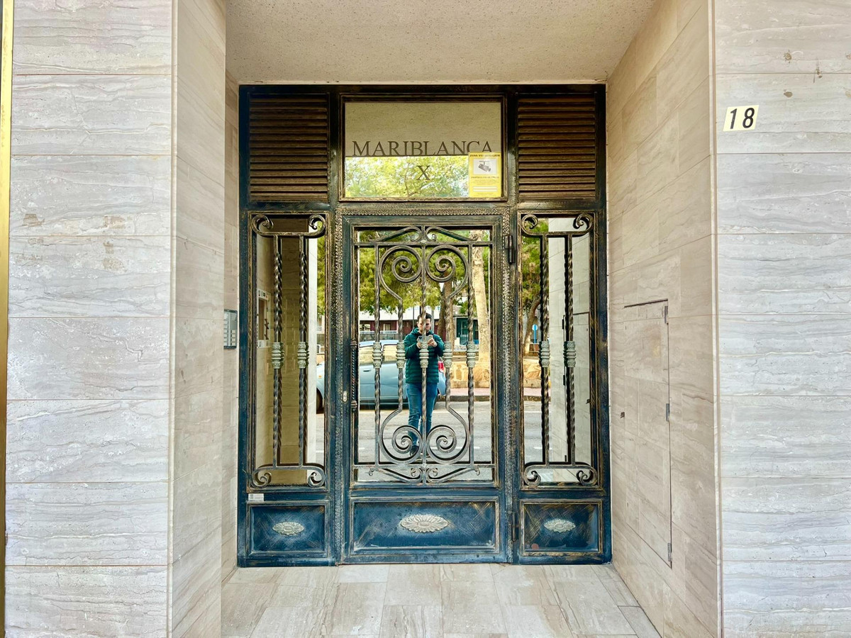 Se vende Apartamento Planta Media de 2 dormitorios en Costa Blanca, Alicante, España