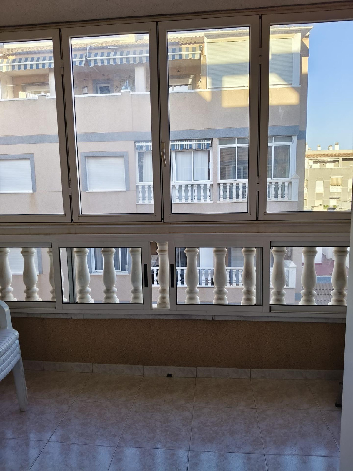 Se vende Apartamento Planta Media de 2 dormitorios en Costa Blanca, Alicante, España