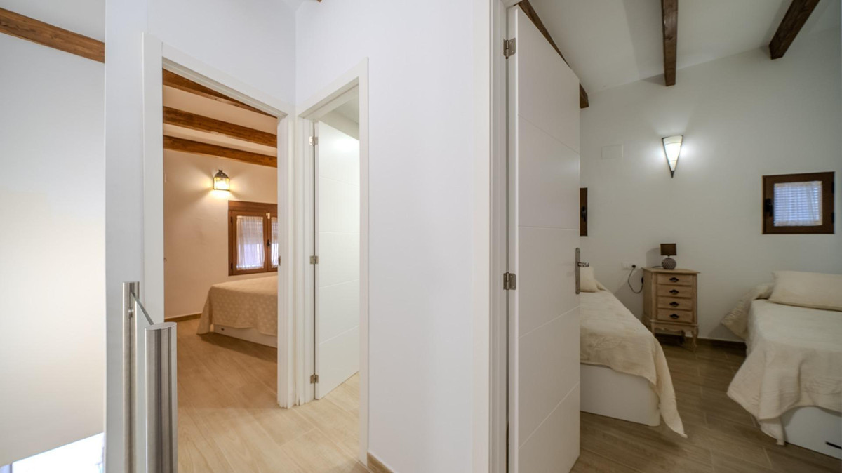 2 Bed Apartment for sale in Villajoyosa Costa Blanca, Alicante, Spain