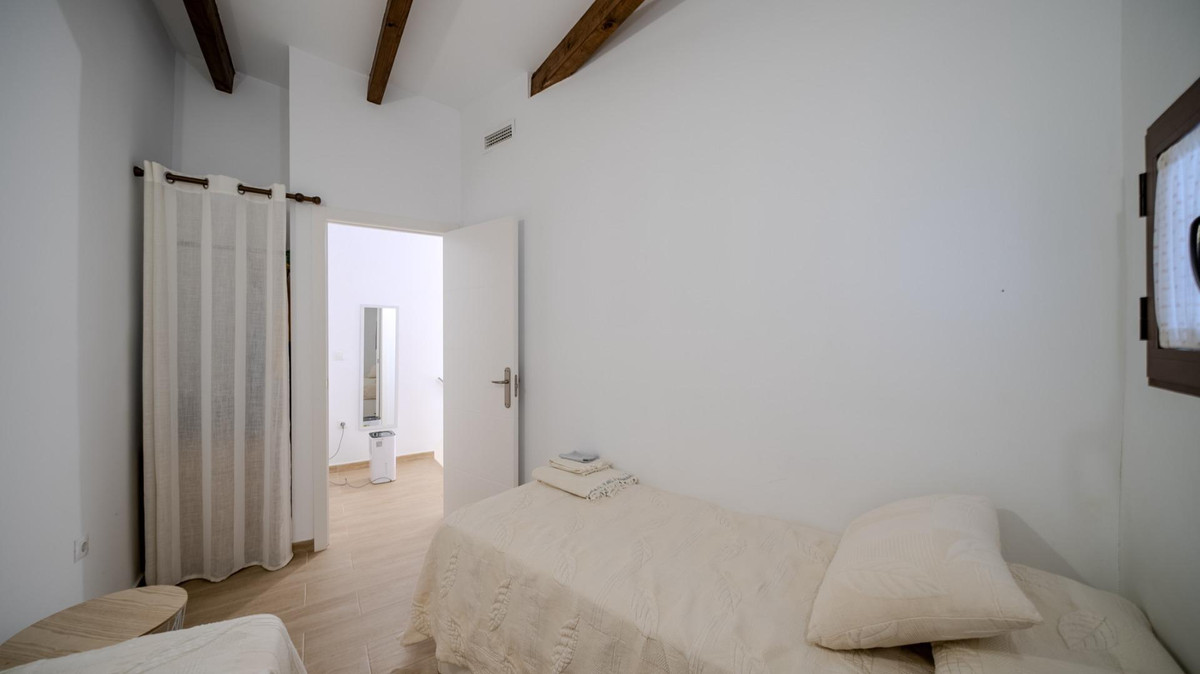 2 Bed Apartment for sale in Villajoyosa Costa Blanca, Alicante, Spain