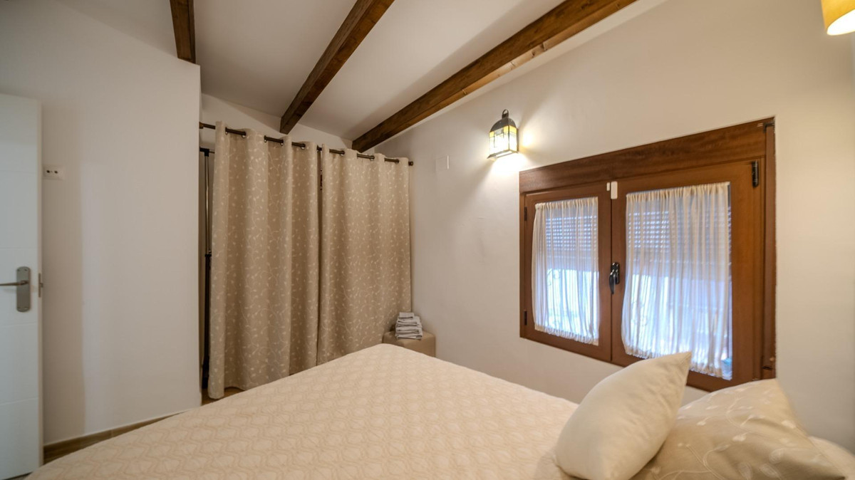 2 Bed Apartment for sale in Villajoyosa Costa Blanca, Alicante, Spain