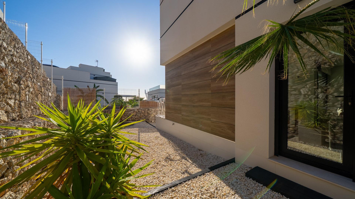 Se vende Bungalow de 3 dormitorios en Costa Blanca, Alicante, España