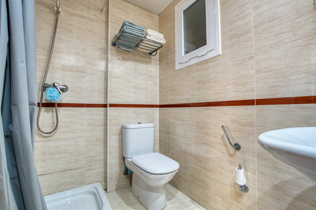 Se vende Apartamento Planta Baja de 1 dormitorios en Costa Del Sol East, Málaga, España