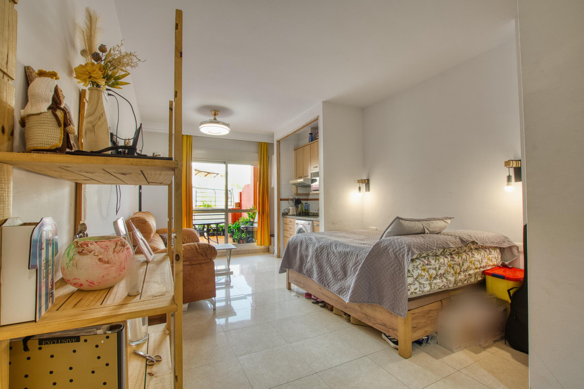 Se vende Apartamento Planta Baja de 1 dormitorios en Costa Del Sol East, Málaga, España