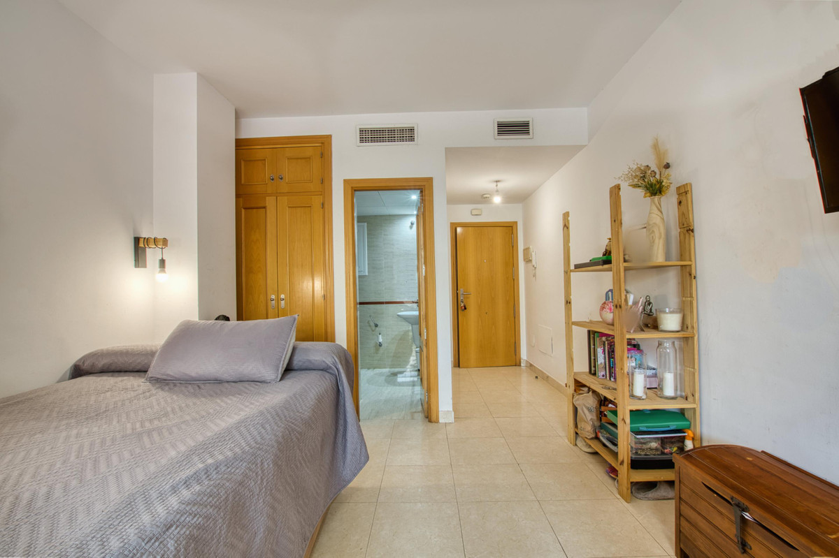 Se vende Apartamento Planta Baja de 1 dormitorios en Costa Del Sol East, Málaga, España