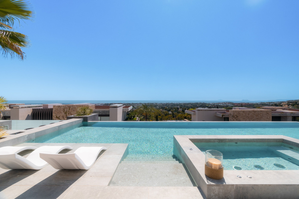 Se vende Villa - Chalet de 6 dormitorios en Costa Del Sol, Málaga, España