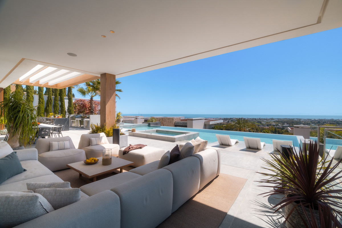Se vende Villa - Chalet de 6 dormitorios en Costa Del Sol, Málaga, España