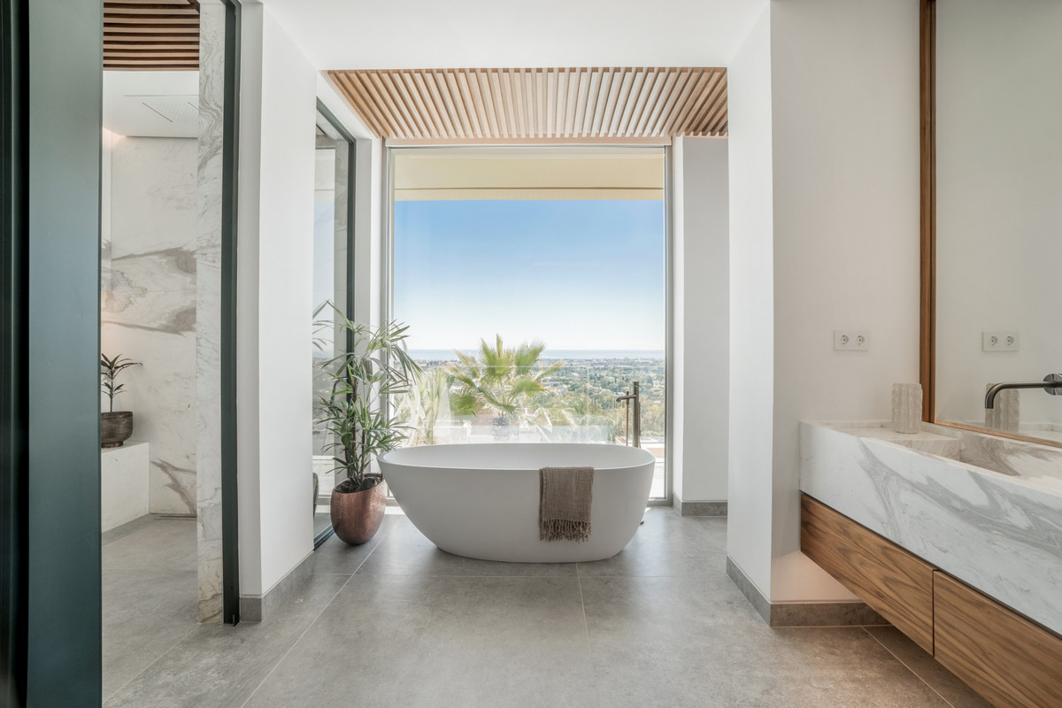 Se vende Villa - Chalet de 6 dormitorios en Costa Del Sol, Málaga, España