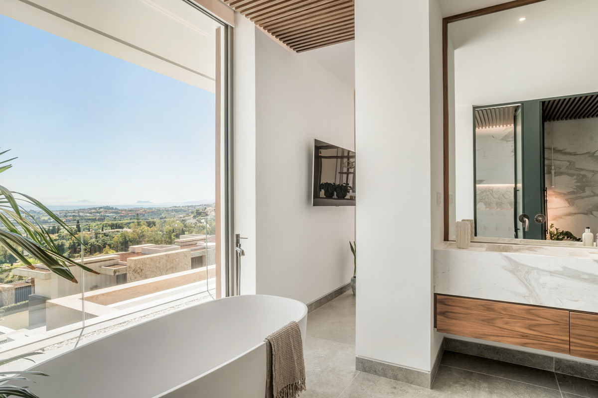 Se vende Villa - Chalet de 6 dormitorios en Costa Del Sol, Málaga, España